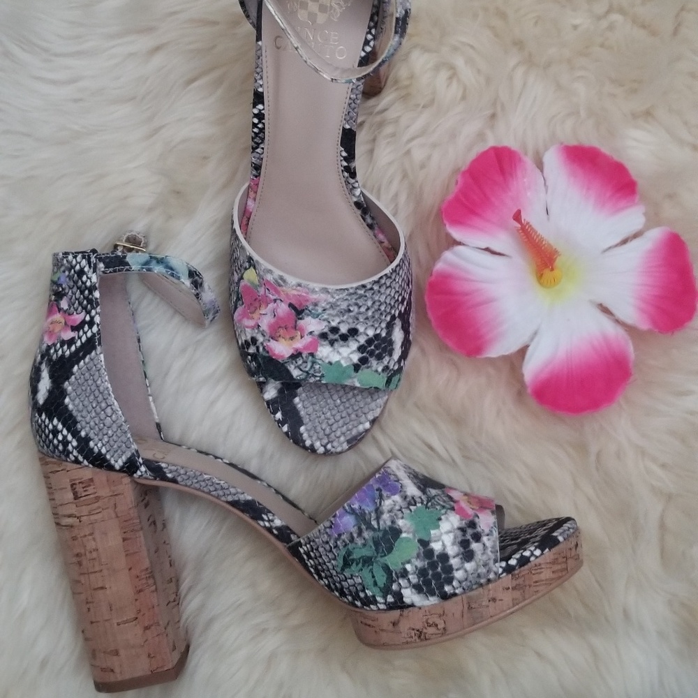 Vince Camuto Sandal